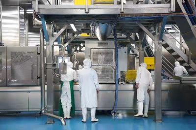 专访周黑鸭CEO张宇晨:中国休闲卤制品市场规模达千亿级,消费者对品牌及食品安全意识更加注重